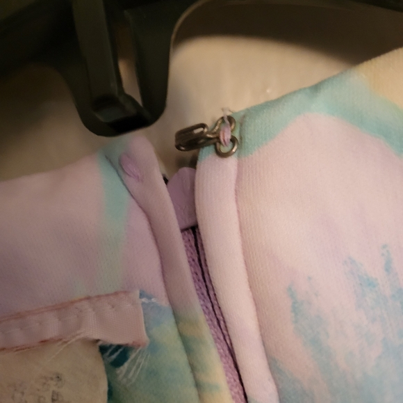 VINATGE PASTEL PLEATED DRESS - Picture 10 of 10